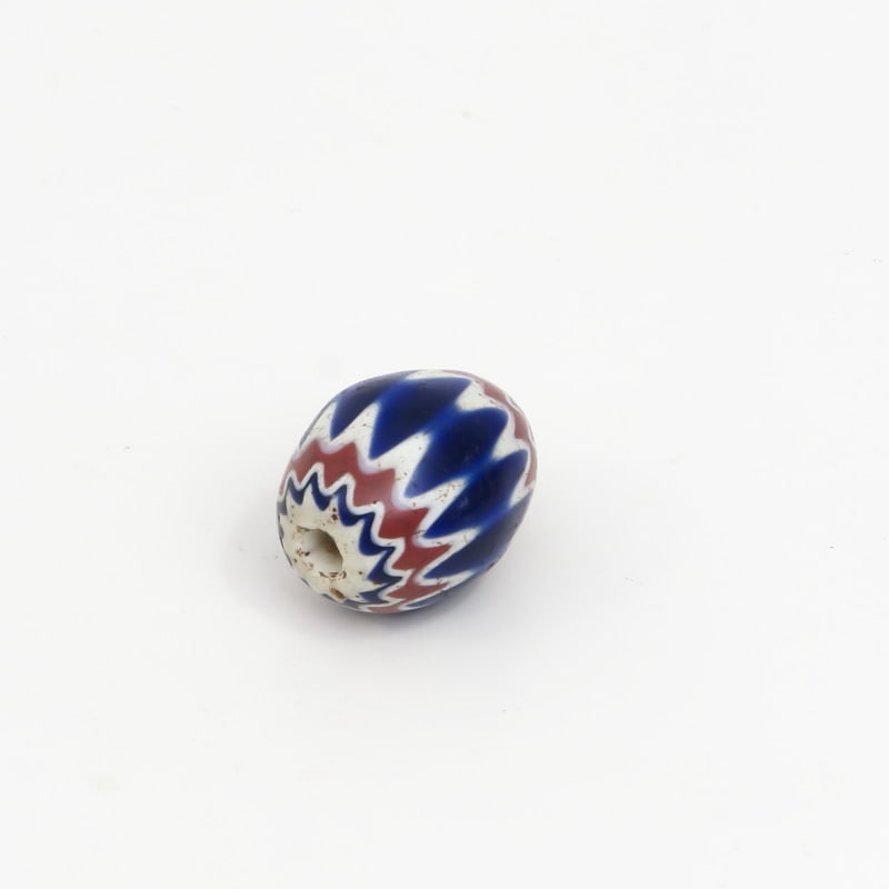 6層シェブロンビーズ　中玉　【Antique Venetian 6 Layer Chevron Beads】