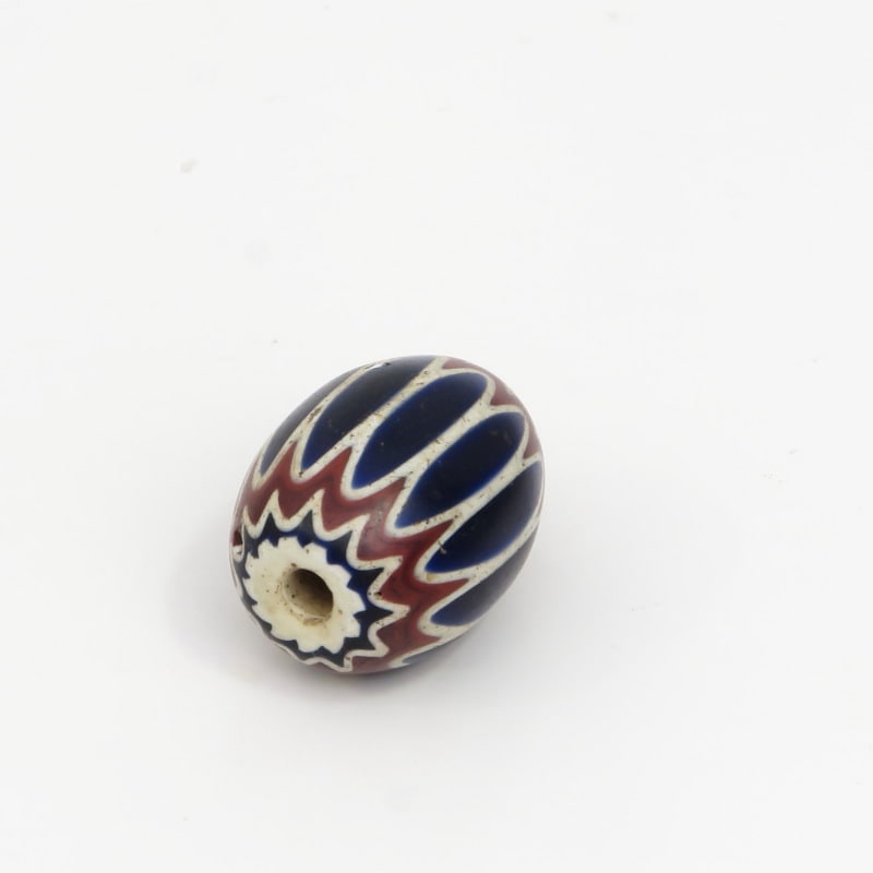 シェブロンビーズ　アンティーク　6層　大玉　美品 6層シェブロンビーズ 大玉 【Antique Venetian 6 Layer Chevron Beads