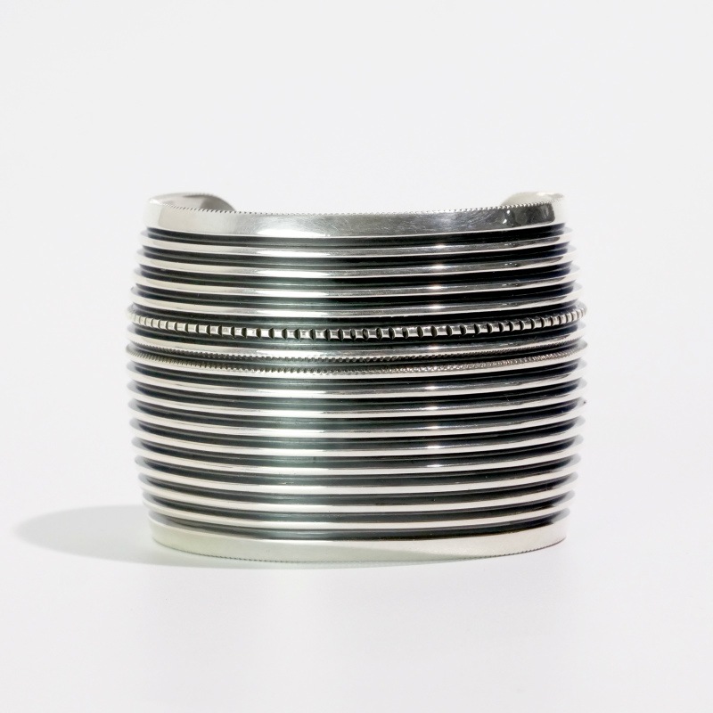 ★ラフ★ 【新品・一点物】人気アーティスト・ハリソンジム作のバングル ☆ラフ様専用☆ 【新品・一点物】人気アーティスト・ハリソン