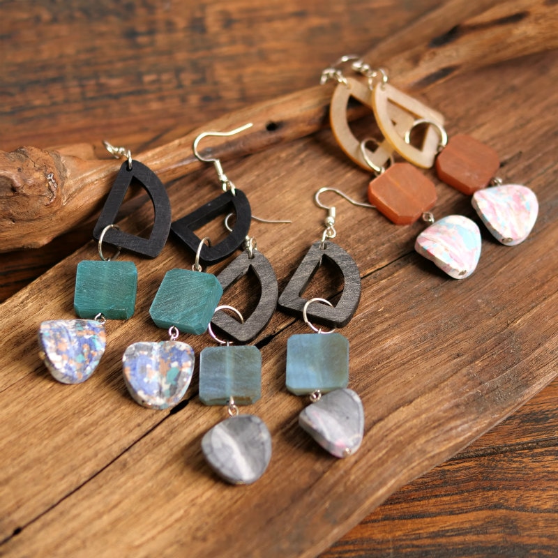 ミックスカラーフックピアス　【メール便可】