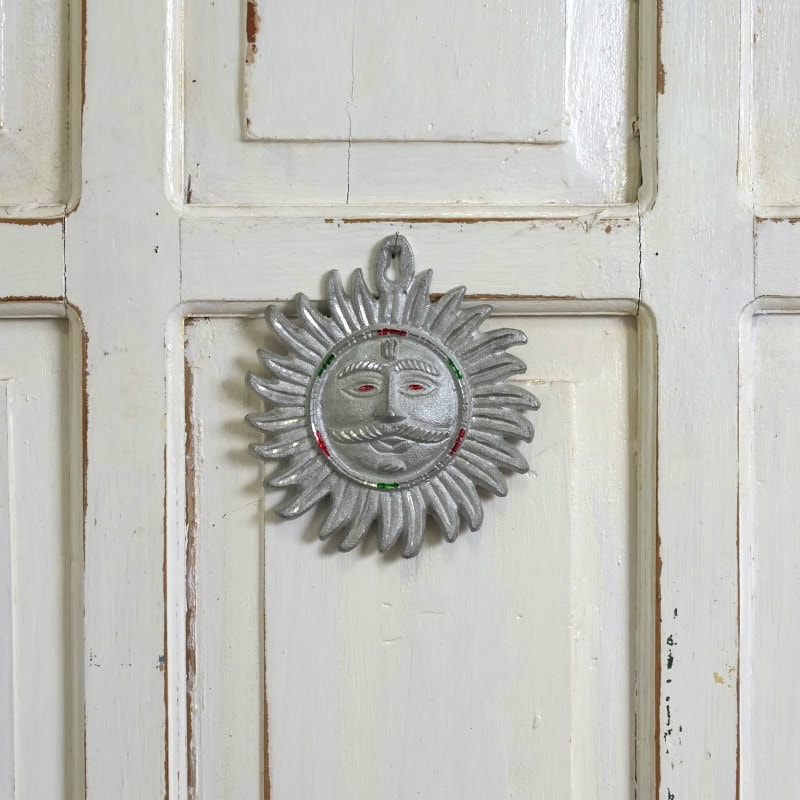 スーリヤハンギング