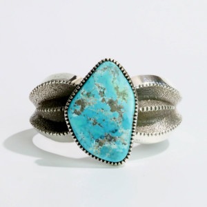 138mm ハリソンジム トゥファキャスト モレンシ バングル｜マライカ