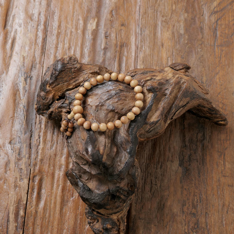 白檀 香木 インド産 マイソール産 極上材 古渡 201グラム 聞香 根付