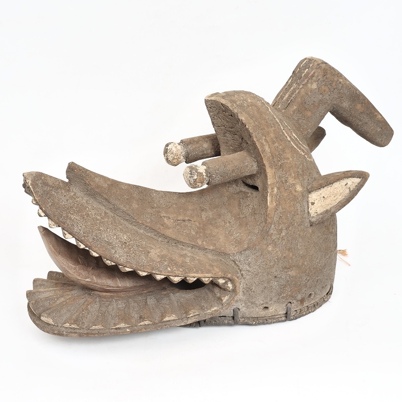 マンビラ族のスアガ仮面【送料1000円込】