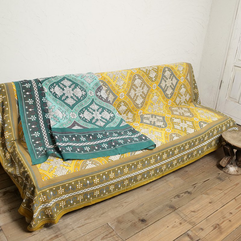 イカット(絣)　グァテマラ製　ベッドカバー　　ソファーカバー　マルチクロス イカット(絣) グァテマラ製 ベッドカバー ソファーカバー マルチクロス