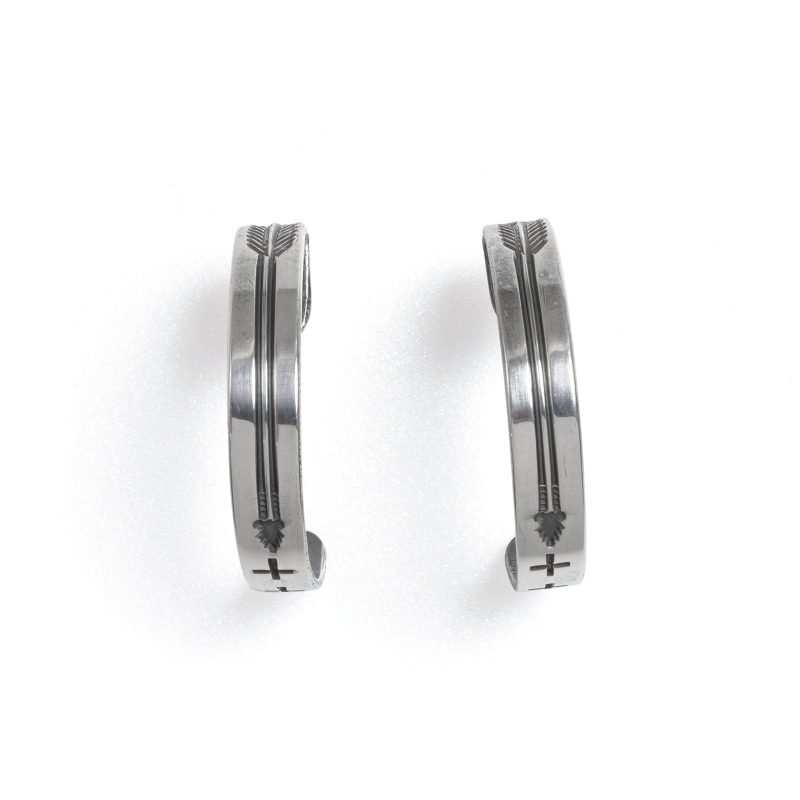 hazama 惹きずり込まれる運命のピアスblack White