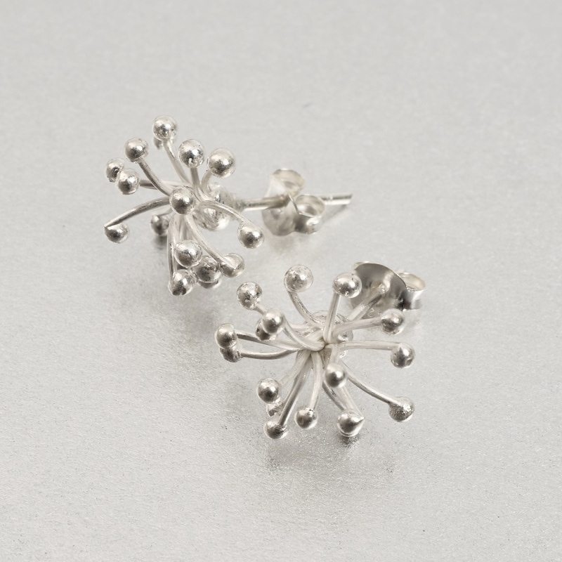 カレンシルバーピアス【メール便可】