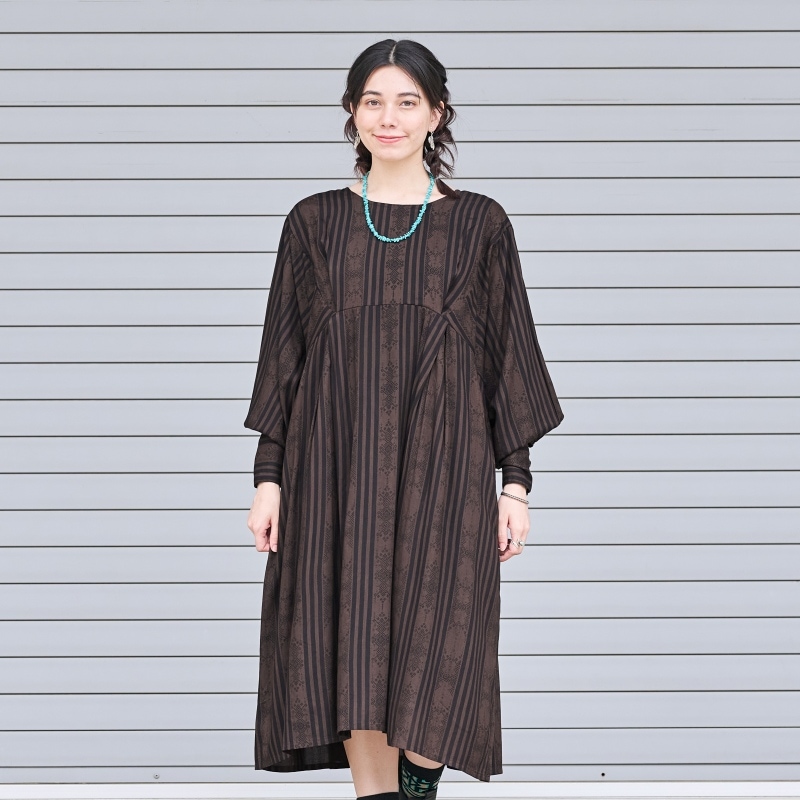 30%OFF 幾何縦柄プリントワンピース｜マライカ公式通販