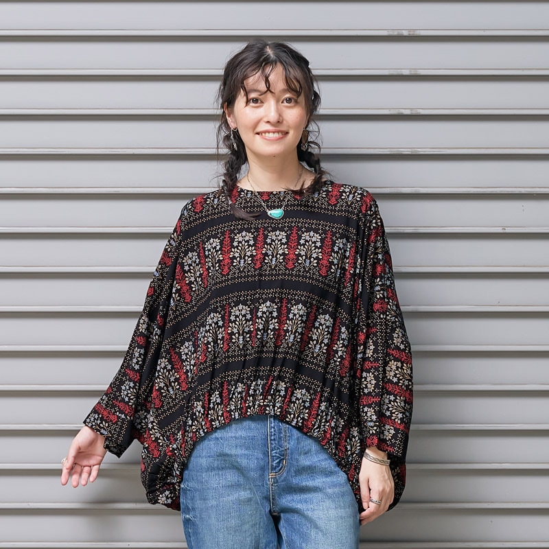 50%OFF　ゴールドフラワープリントプルオーバー　【メール便可】