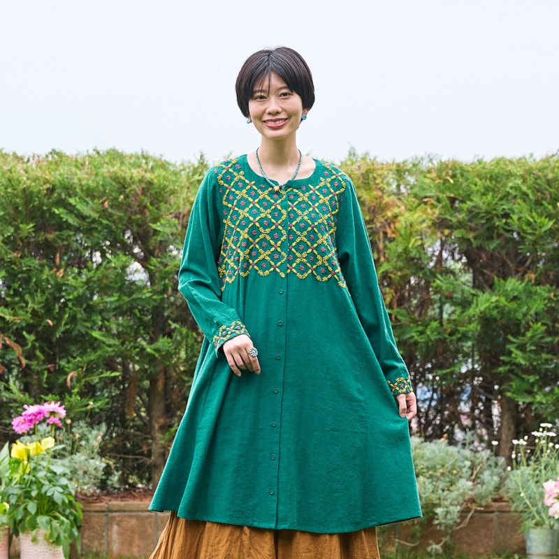 50%OFF　ラクノウ刺繍前あきワンピース