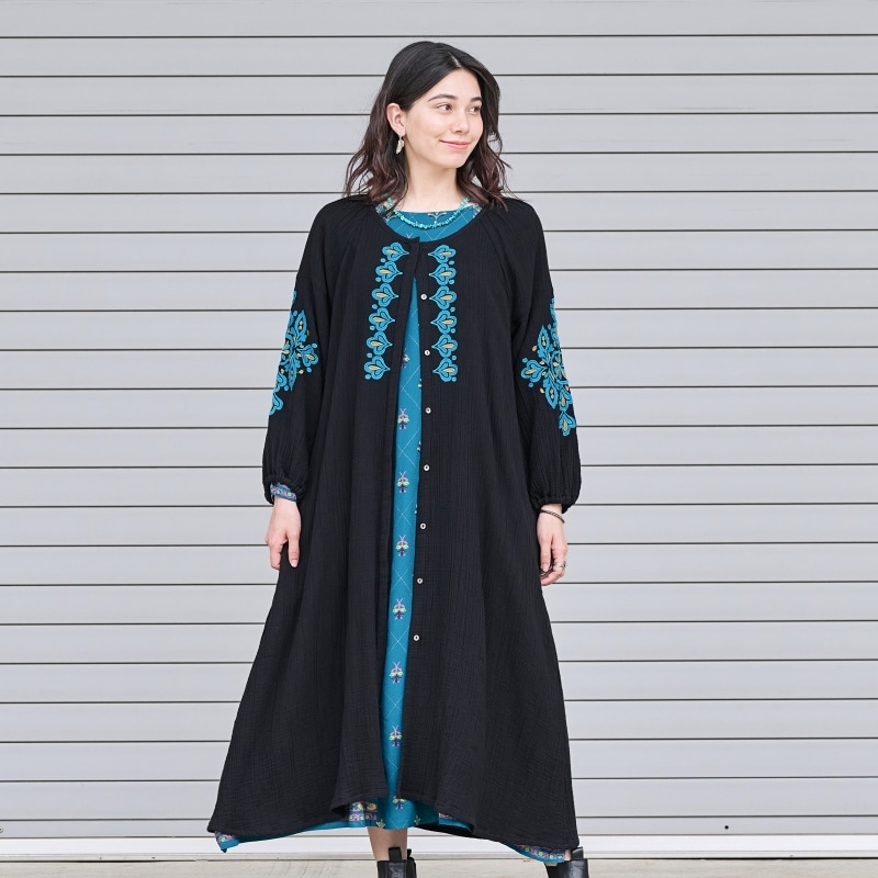 30%OFF　袖刺繍前あきワンピース