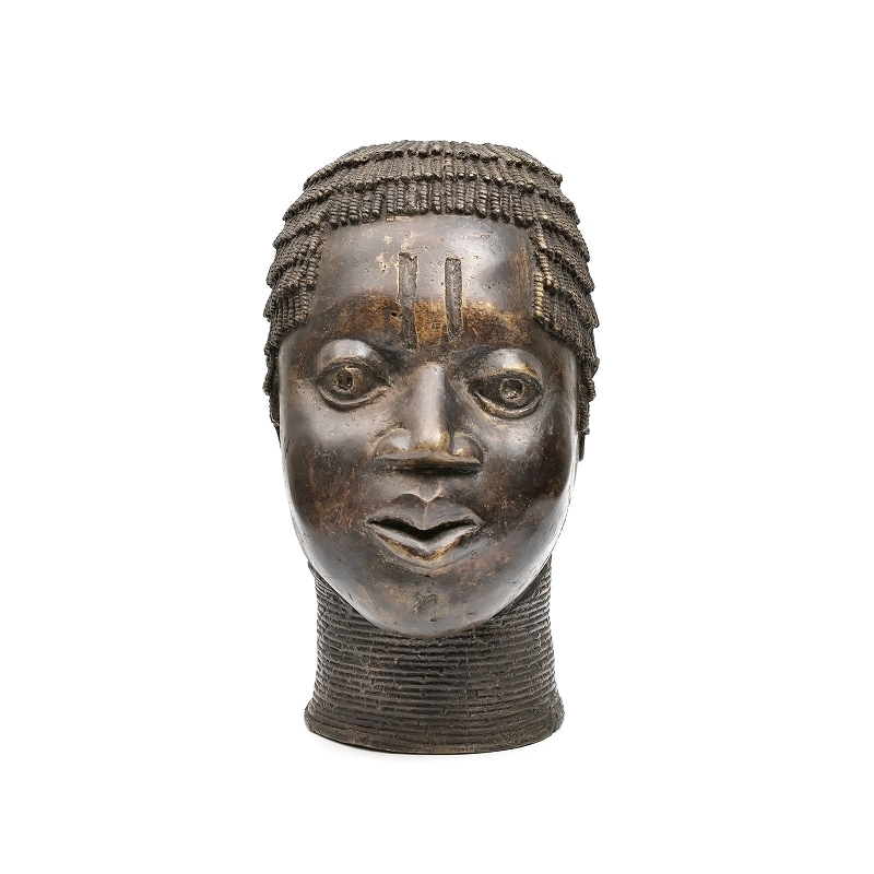 ベニン王国ブロンズ”王（Oba）