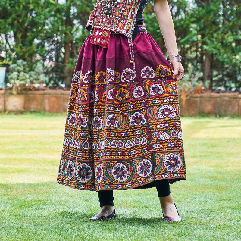 アヒール族カガラスカート｜マライカ公式通販