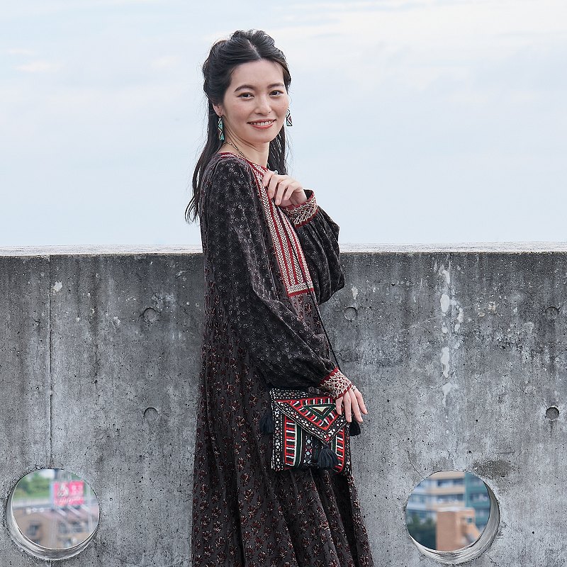 8000★T0105★ラカイ (36)　アンティーク　刺繍布　 アフガニスタン 8000☆T0105☆ラカイ (36) アンティーク 刺繍布 アフガニスタン