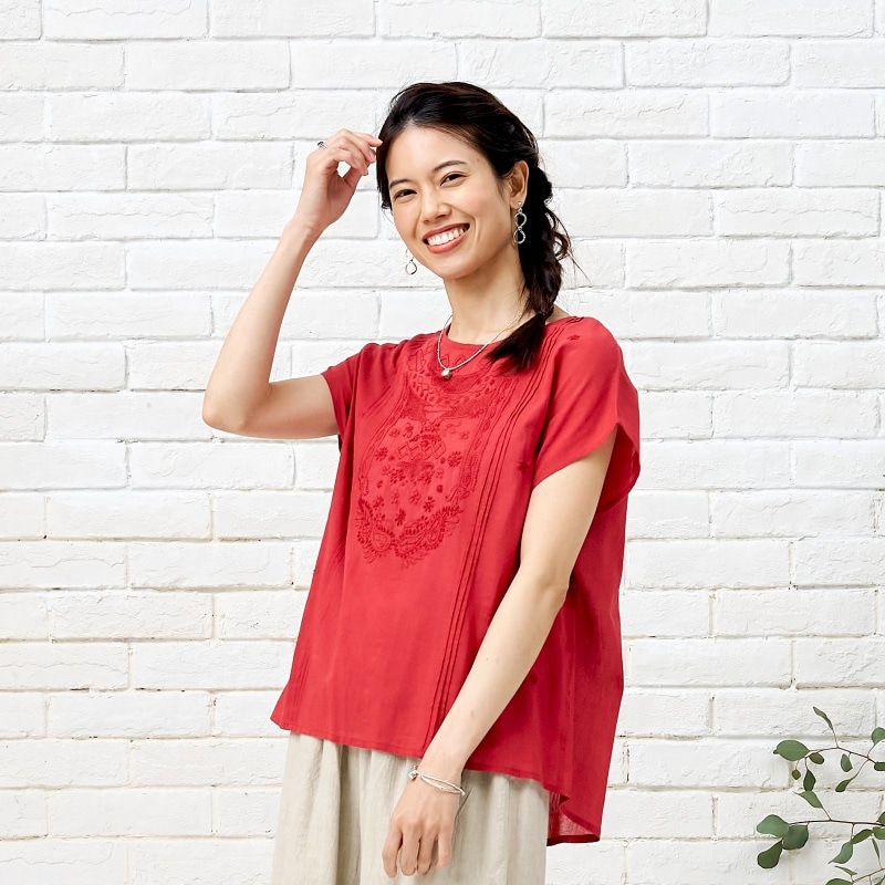 MALAIKA - ☆新品未使用☆MALAIKA マライカ トップス ラクノウ刺繍☆ コットンラクノウ刺繍×ピンタックプルオーバー｜マライカ公式通販