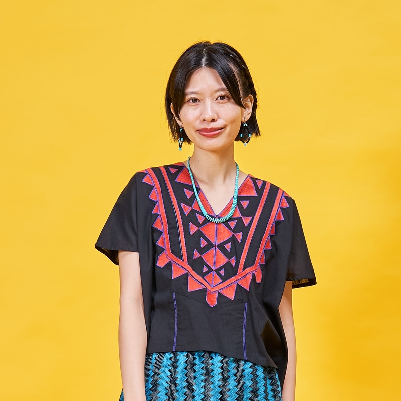 コットン三角刺繍プルオーバー　【メール便可】