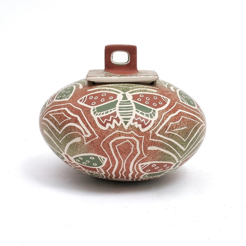 マタ・オルティス陶器 by Gabriela corona 蓋付き蝶 壺