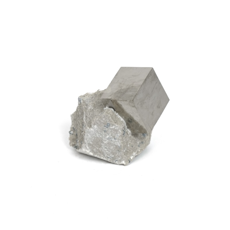 ナバフン産キュービックパイライト