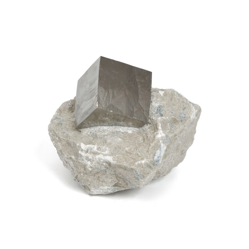 ナバフン産キュービックパイライト