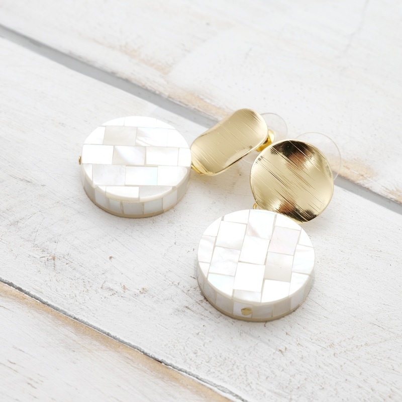 シェルモザイクピアス【メール便可】