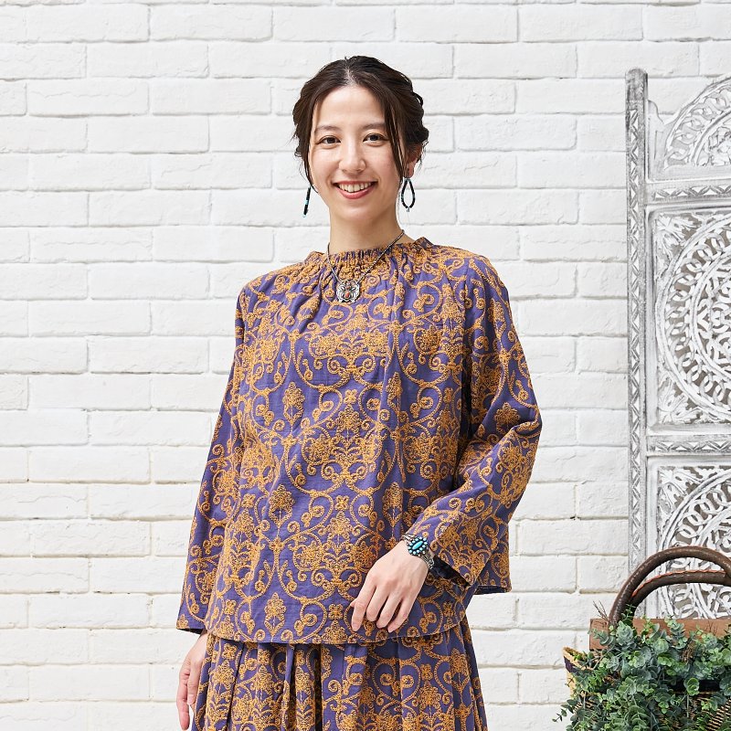 オリエンタル刺繍生地タートルプルオーバー