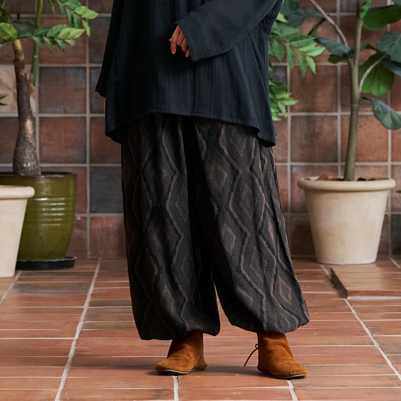 イカット柄ジャガードパンツ