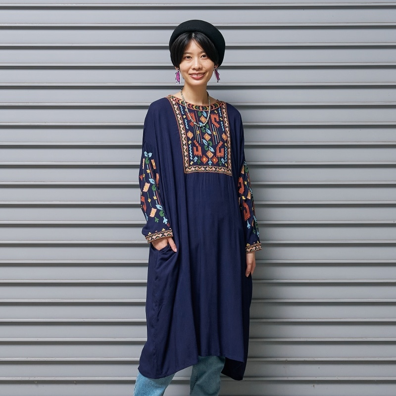 幾何花刺繍ワンピース｜マライカ公式通販