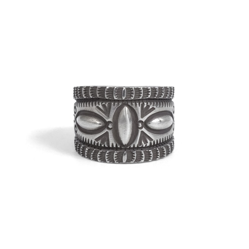 NAVAJO Adrian Reeves シルバー スタンプワークリング 19号 NAVAJO Adrian Reeves シルバー スタンプワークリング 19号