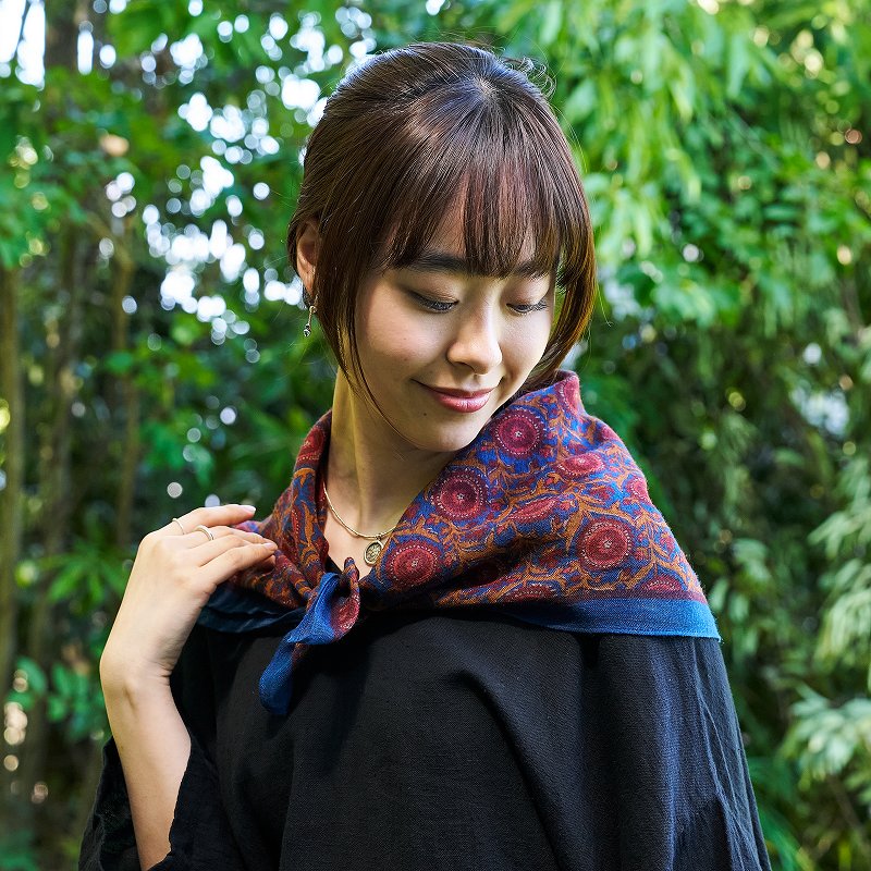 zucca ズッカ　縮絨　メッシュ編み ブラック　マフラー　ストール　スカーフ zucca ズッカ 縮絨 メッシュ編み ブラック マフラー ストール スカーフ