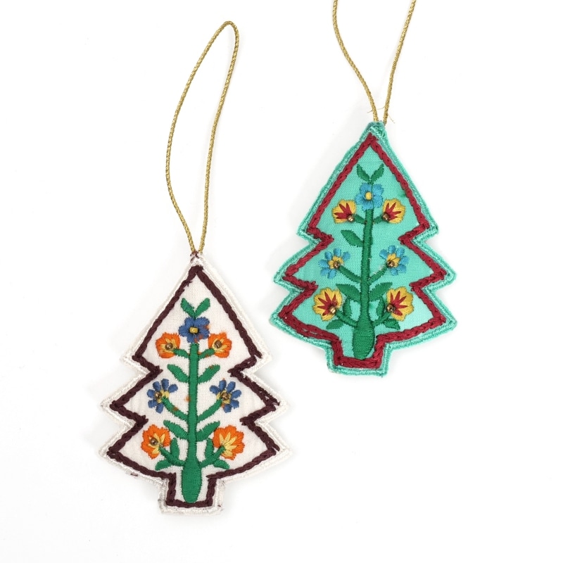 刺繍ツリーハンギング　【メール便可】