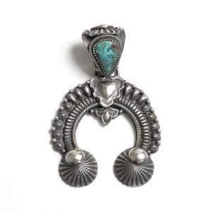 デルバートゴードン パイロットマウンテン ナジャペンダント｜マライカ