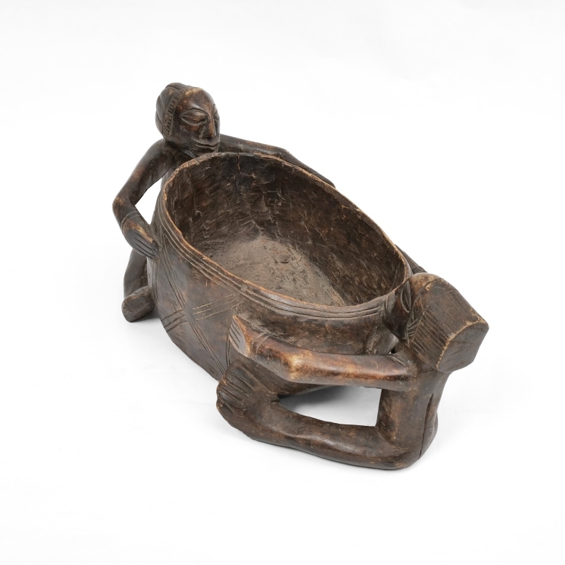 ルバ族儀式用容器（MBOKO)【送料1000円込】