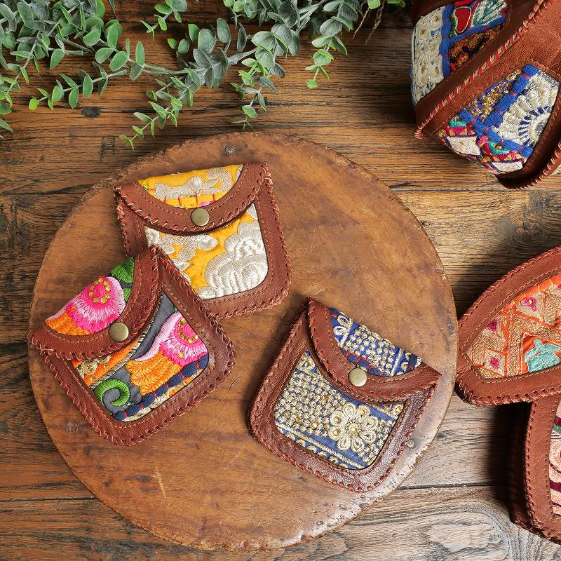 インド直輸入　インドインドした可愛いテーブル  インド雑貨 アジアン雑貨 インド直輸入 インドインドした可愛いテーブル インド雑貨 アジアン雑貨