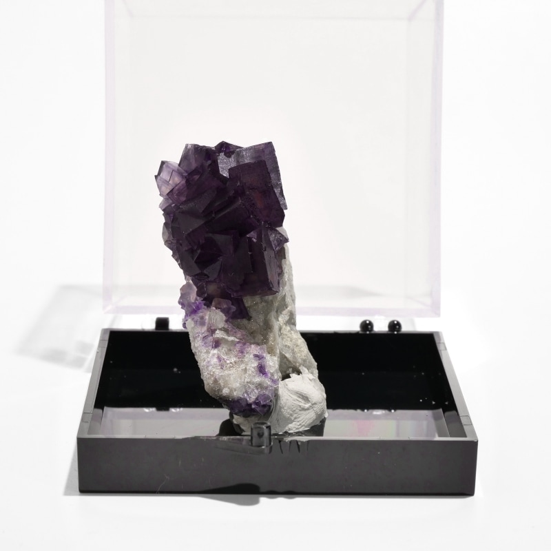 中国・安徽省産 フローライト原石〈ケース付き〉