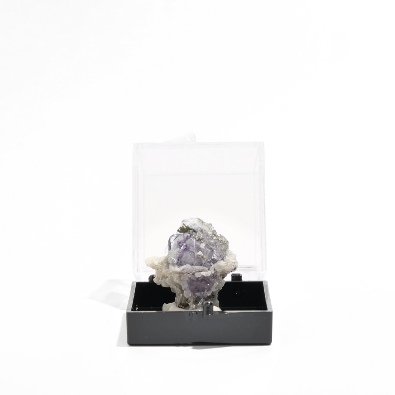 中国・湖南省ヤオガンシャン産 フローライト原石〈ケース付き〉