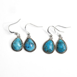 ナバホ族 キングマンターコイズ ピアス｜マライカ公式通販