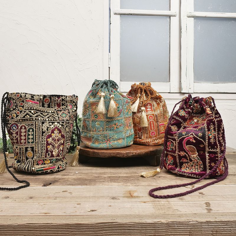 ザリ刺繍ベルベット巾着ショルダーバッグ｜マライカ公式通販