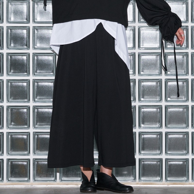 コットンニットアシンメトリーワイドパンツ