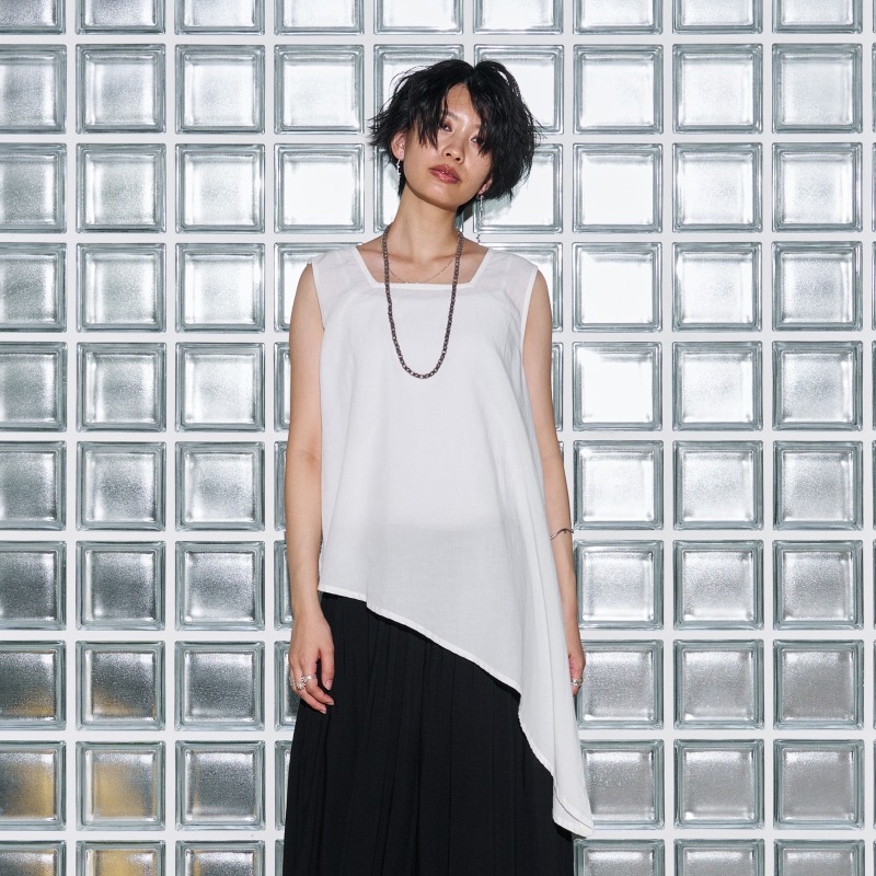 コットンレーヨンスクエアーネックアシンメトリーインナープルオーバー　【メール便可】