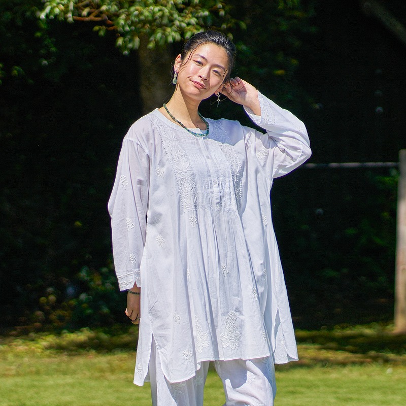 ラクノウ刺繍チュニック丈プルオーバー