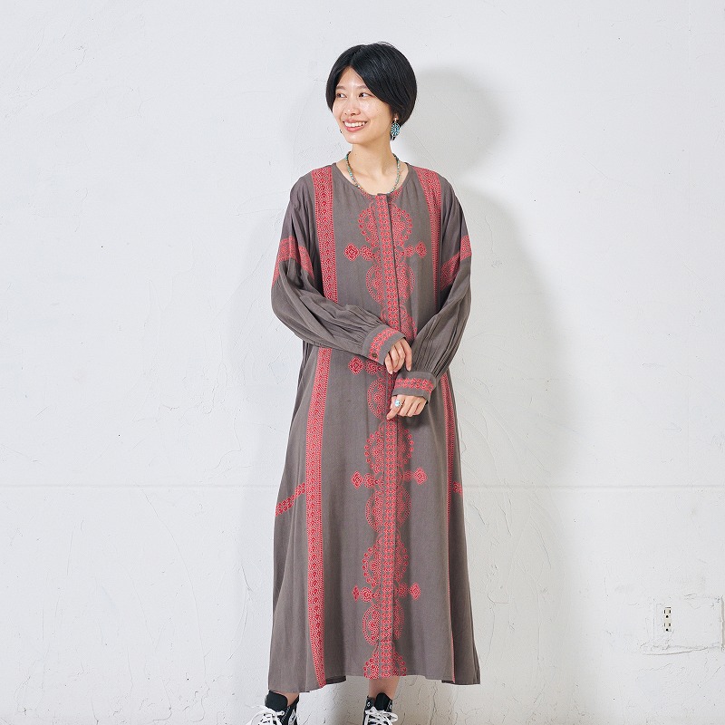 レーヨンオリエンタルプリント前あきワンピース｜マライカ公式通販