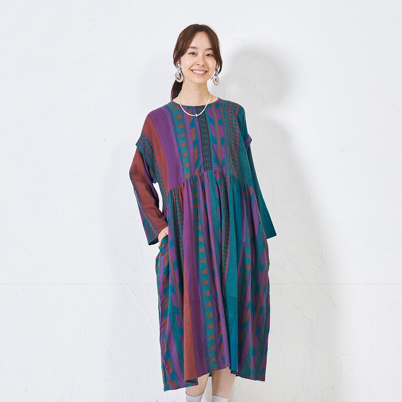 コットンストライププリント×刺繍ブラウス｜マライカ公式通販