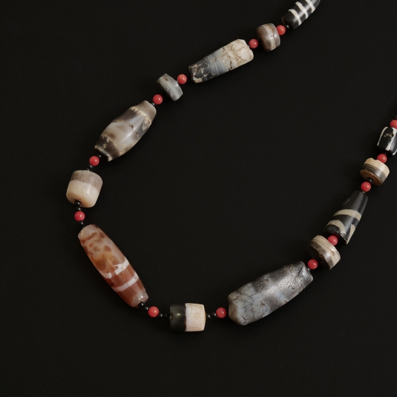 ジービーズ・チョンジービーズ一連 【Eye Dzi/Chung Dzi beads】