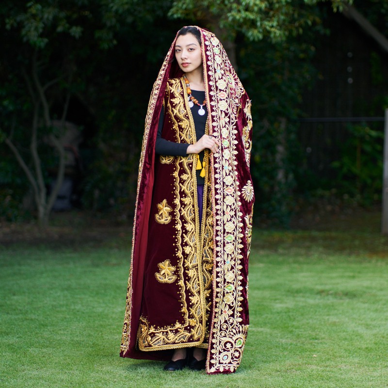 ウズベキスタン花嫁衣装　ケリン・リボシ