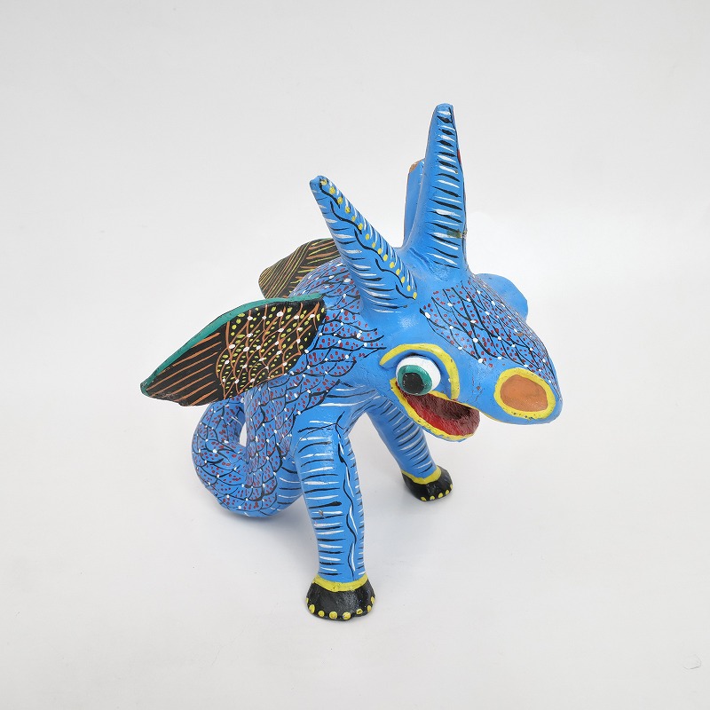 ディアブリトス　三つの角のドラゴン　メキシコ