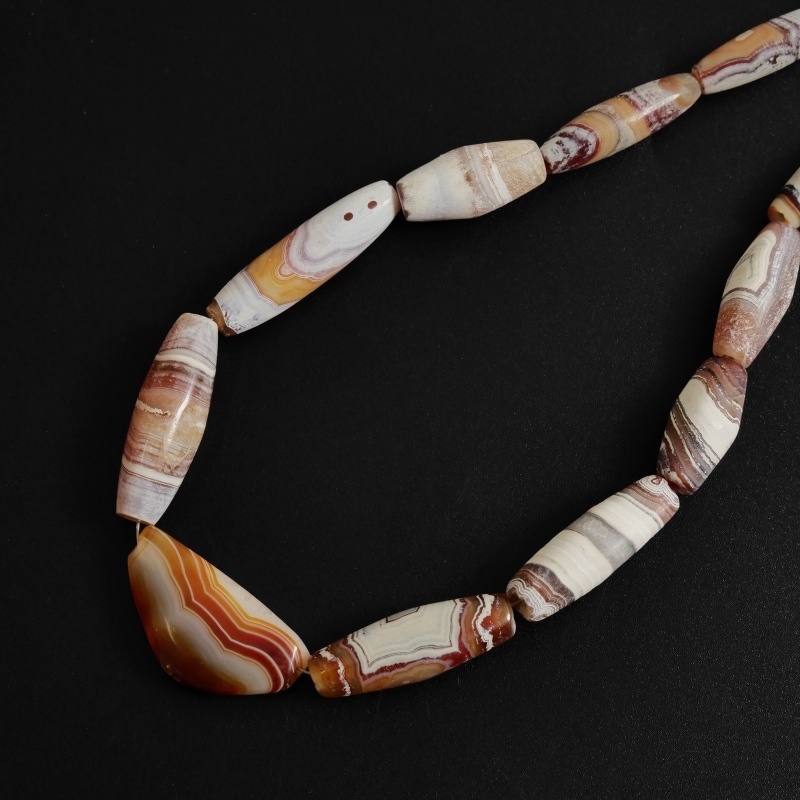 オールドアゲートビーズ一連 【Ancient Agate beads】