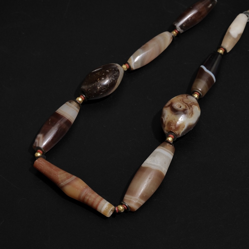 バクトリアンアゲート一連 【Bactrian Agate】
