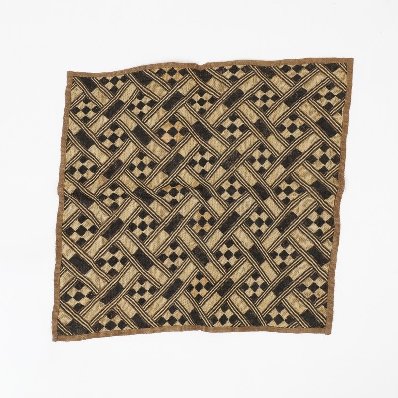 クバ布  56cm×58.5cm  ラフィア椰子布