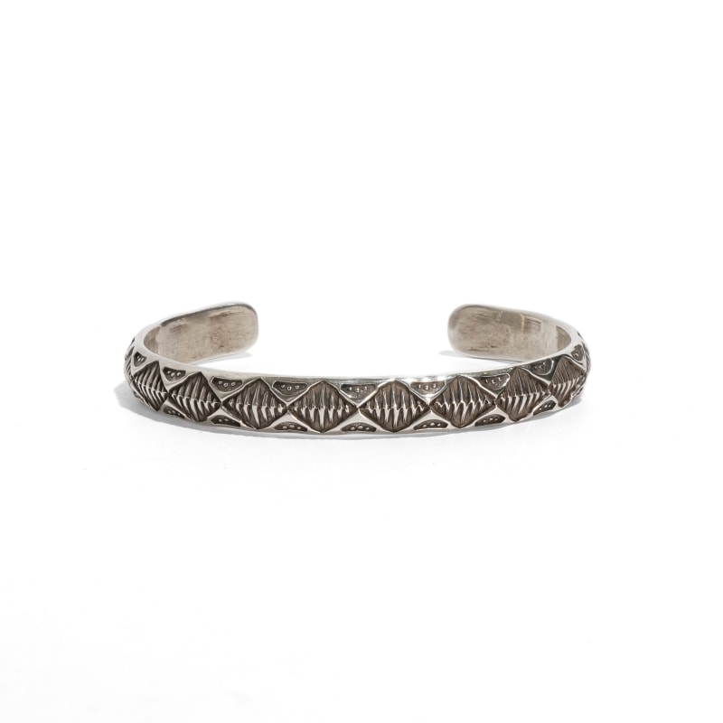 ナバホ族アーティストのインディアンジュエリー（Navajo Jewelry
