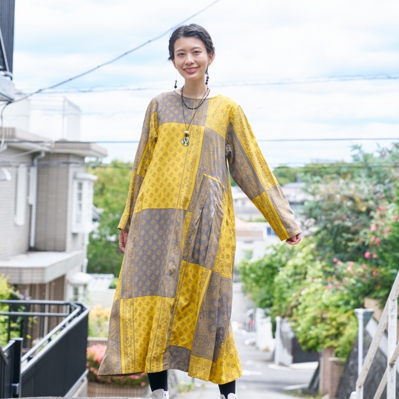 レーヨンバンダナプリントワンピース